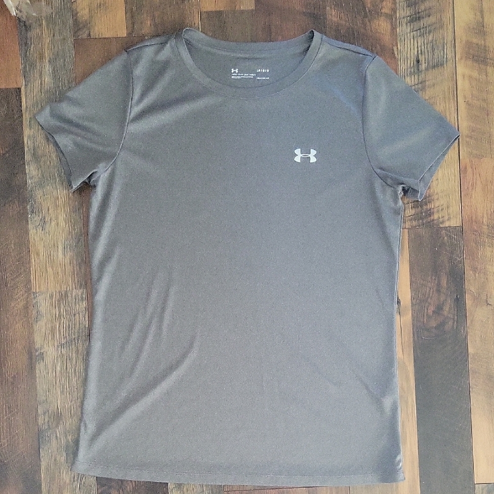 4/$20 Under Armour Womens Gray T-Shirt